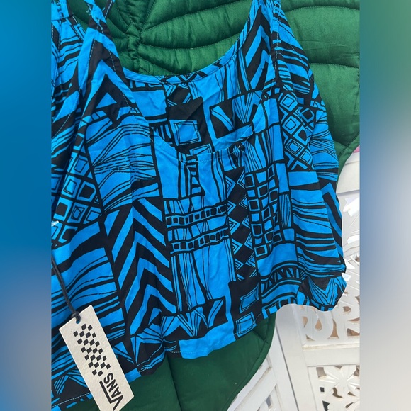 NWT Vans women’s crop straps flowy tank top. Blue and black geometric print. Med - Picture 4 of 5